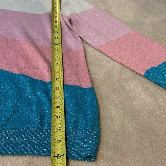 I.N.C. long sleeve sweater slight shimmer top size L - Picture 5 of 8